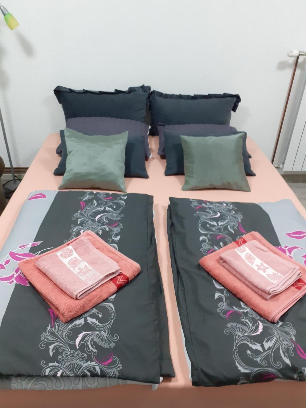 トゥズラIrmaアパートメント 部屋 写真